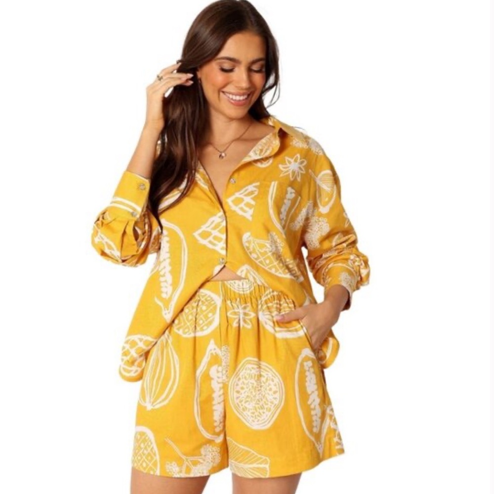 Petal & Pup Yellow Patterned Women Shorts Set